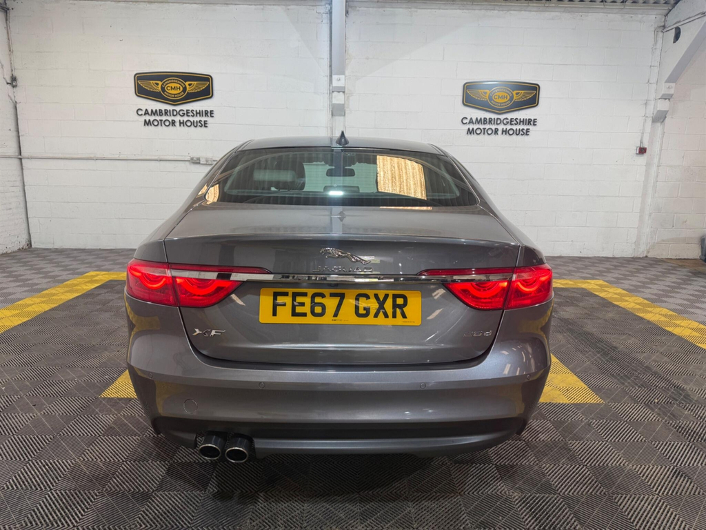 Jaguar XF 2.0D Prestige Euro 6 Ss Black #12