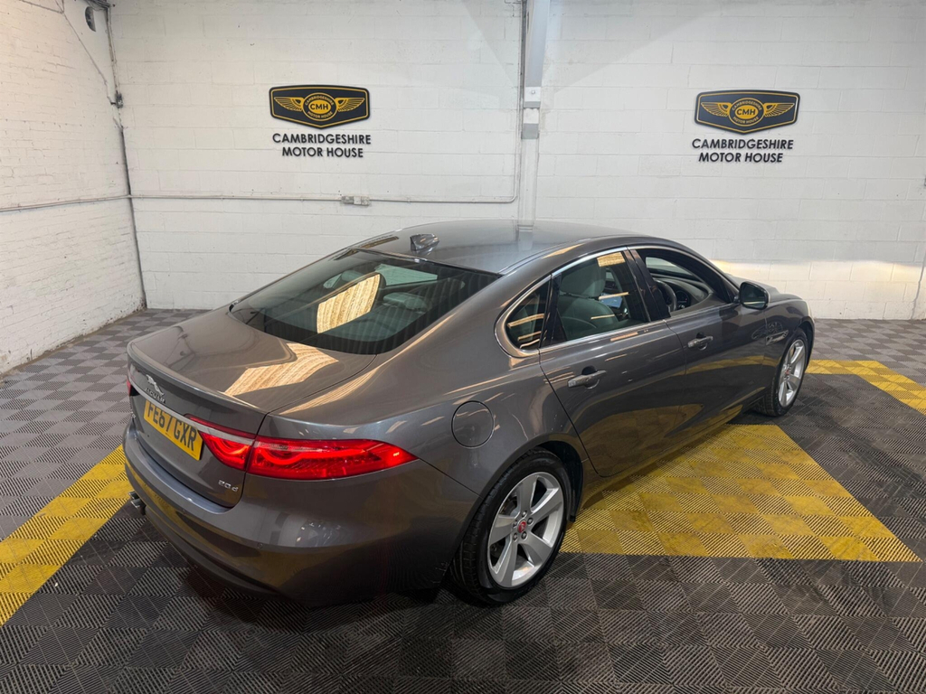 Jaguar XF 2.0D Prestige Euro 6 Ss Black #15