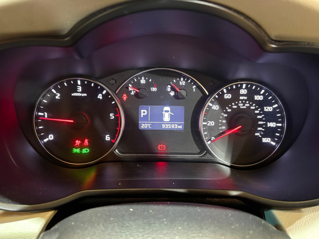 Kia Carens 4 Silver #52