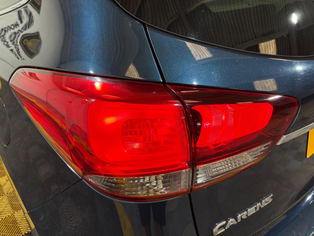 Kia Carens 4 Silver #64