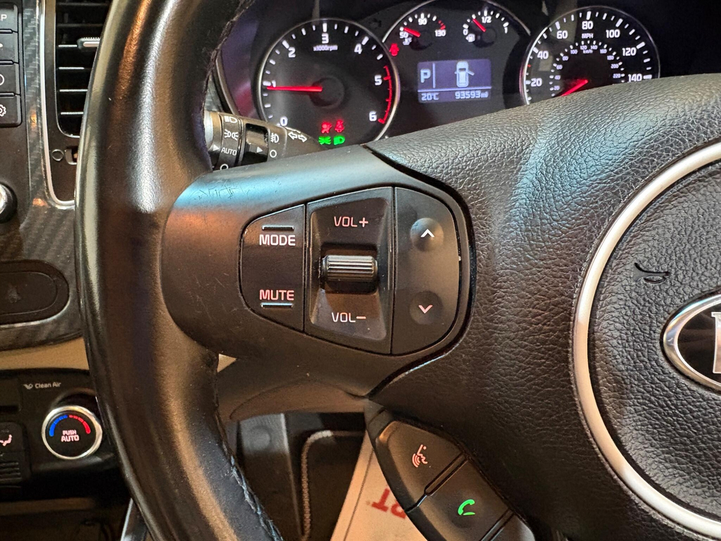 Kia Carens 4 Silver #36