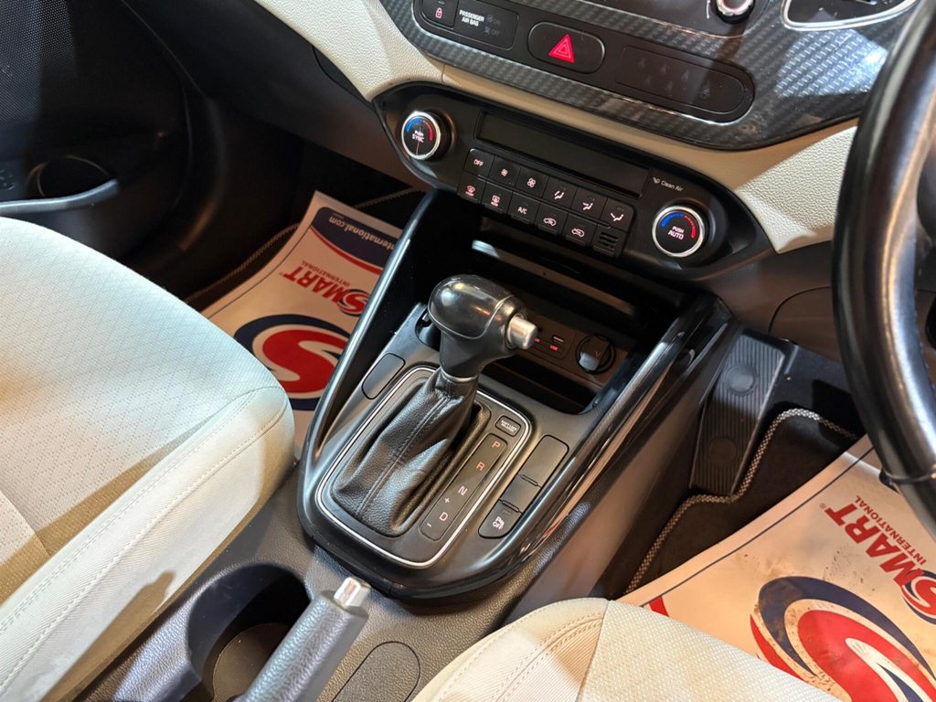 Kia Carens 4 Silver #18