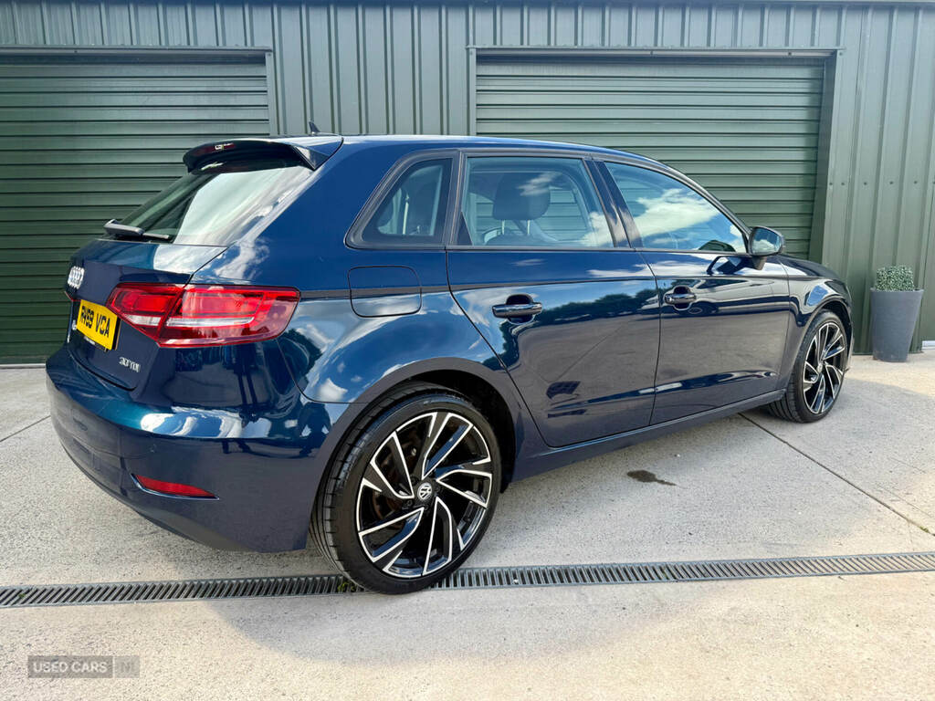Audi A3 30 Tdi 116 Se Technik RV69VCA Blue #5