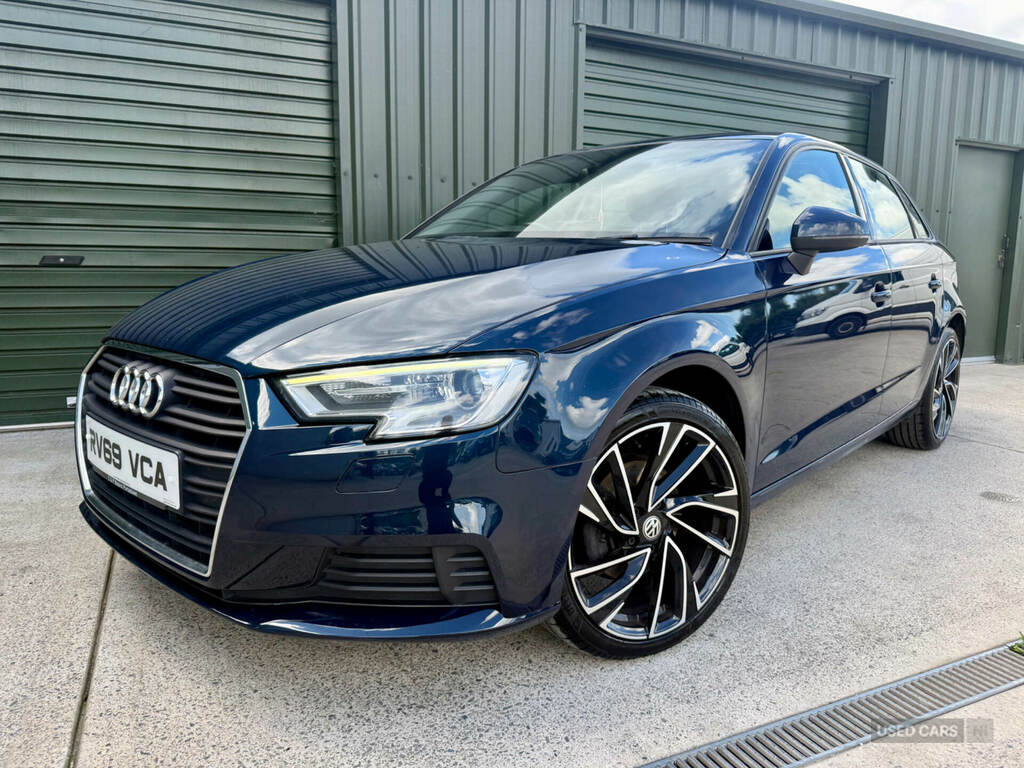 Audi A3 30 Tdi 116 Se Technik RV69VCA Blue #3