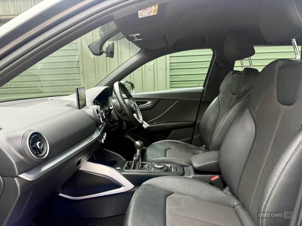 Audi Q2 Sport Grey #8