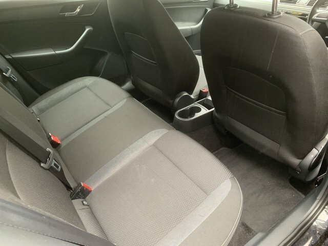 Skoda Rapid Hatchback Silver #8