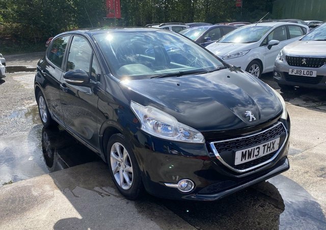 Peugeot 208 1.2 Vti Active Hatchback Euro 5 Black