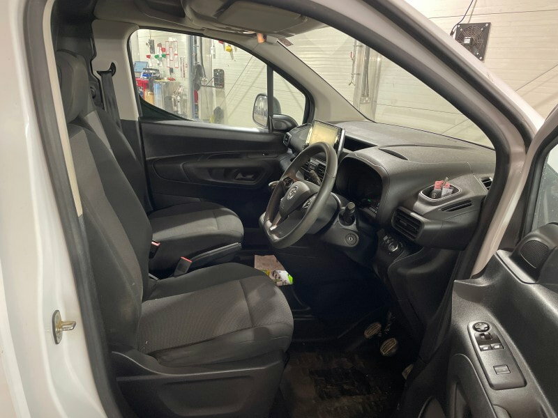 Vauxhall Combo 1.5 Turbo D 2300 Prime Panel Van 6Dr White #5