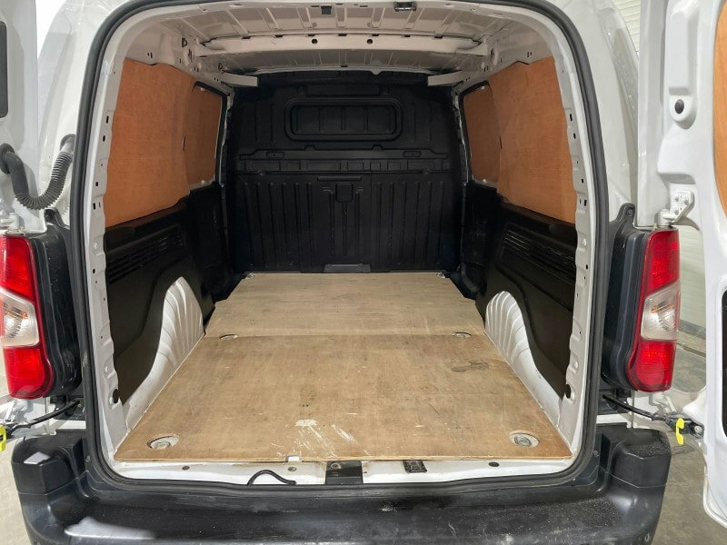 Vauxhall Combo 1.5 Turbo D 2300 Prime Panel Van 6Dr White #6