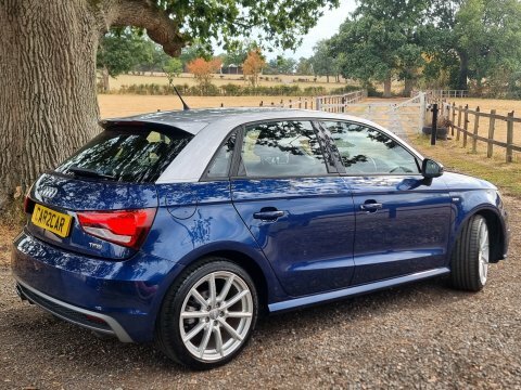 Audi A1 Sportback Tfsi S Blue #4
