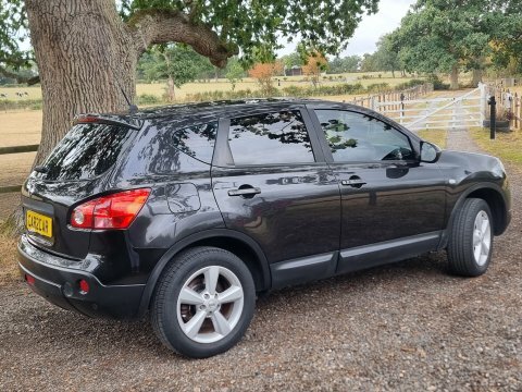Nissan Qashqai Tekna Just Serviced Black #4