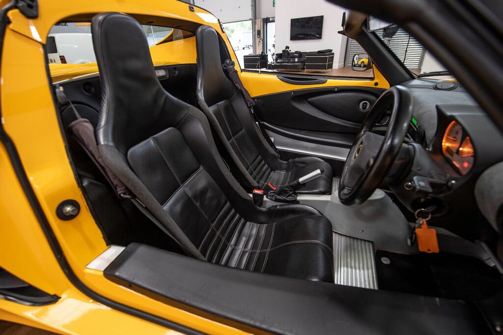 Lotus Elise 111S Touring Red #12
