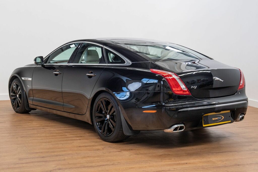 Jaguar XJ Saloon Black #5