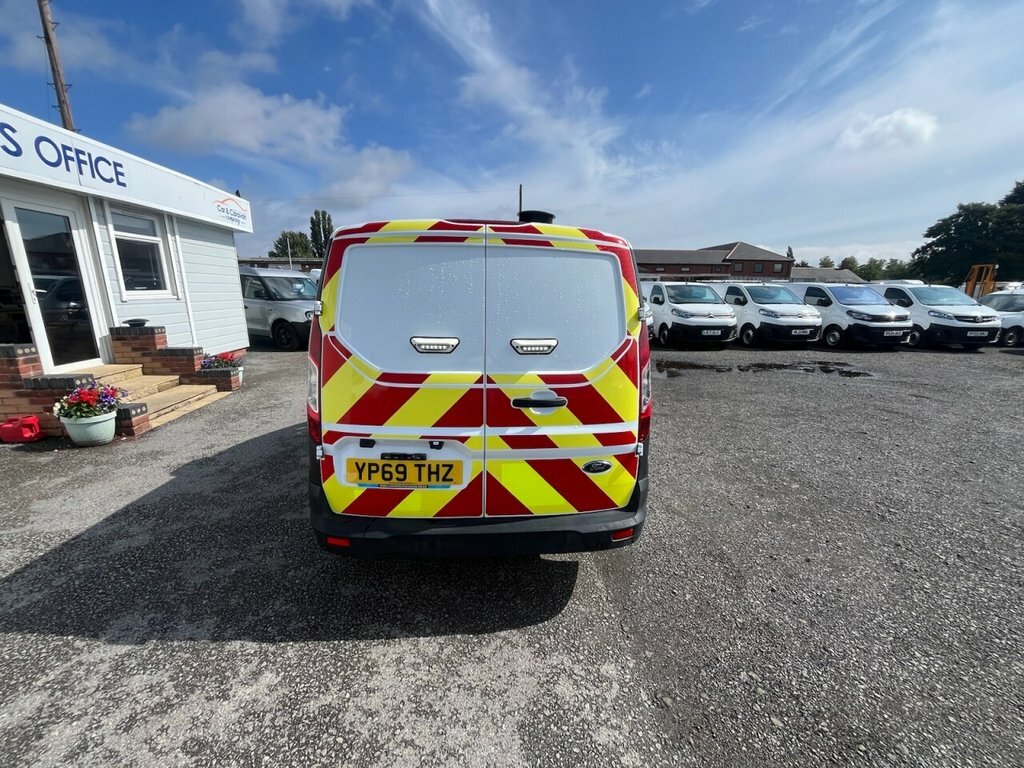 Ford Transit Connect 1L Leader YP69THZ White