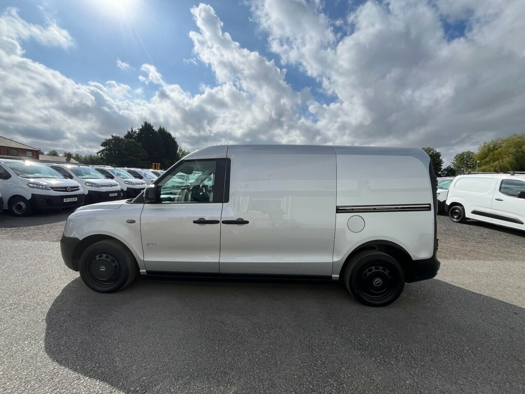 LEVC VN5 Mpv Silver