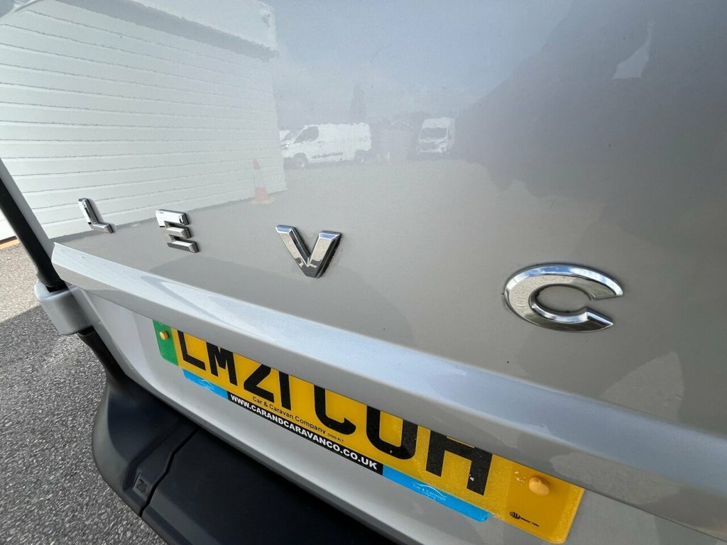 LEVC VN5 Mpv White #11