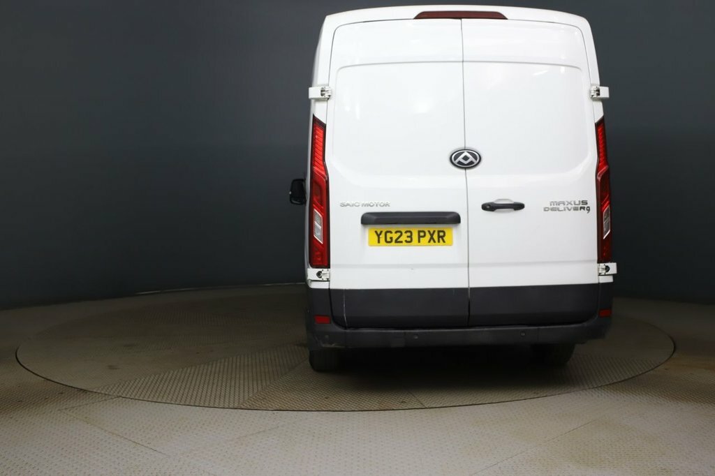 Maxus Deliver 9 2L Null YG23PXR White #3