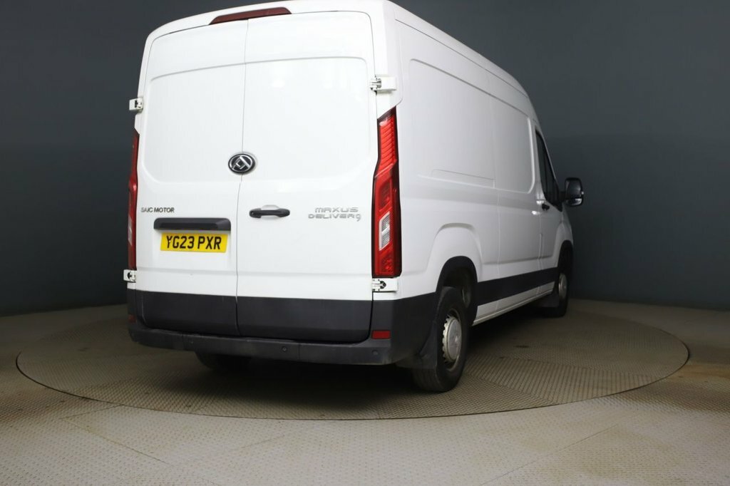 Maxus Deliver 9 2L Null YG23PXR White #5