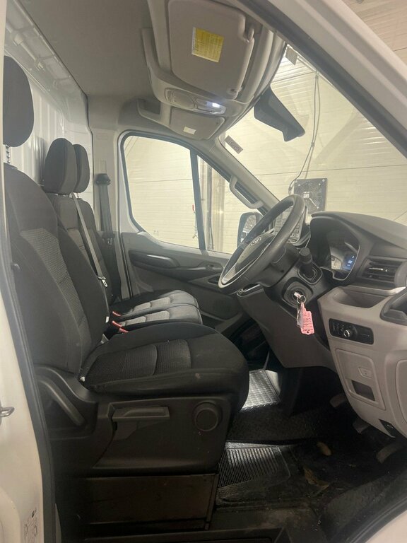 Maxus Deliver 9 2L Null White #6