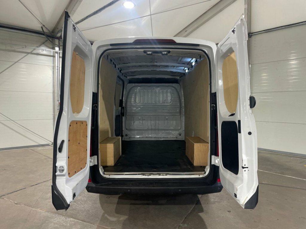 Maxus Deliver 9 2L Lux WP73GFX White #5