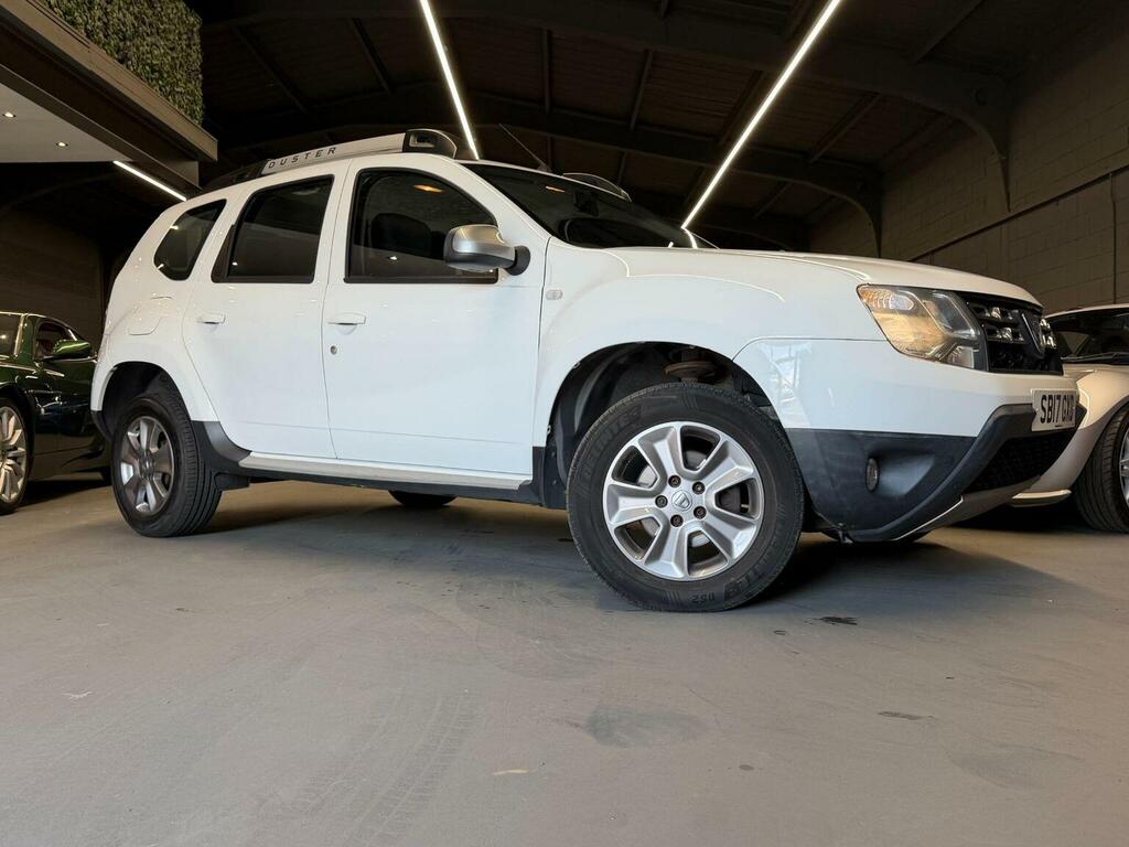 Dacia Duster Suv 1.5 Dci Laureate Euro 6 Ss 201717 SB17GXD White #3