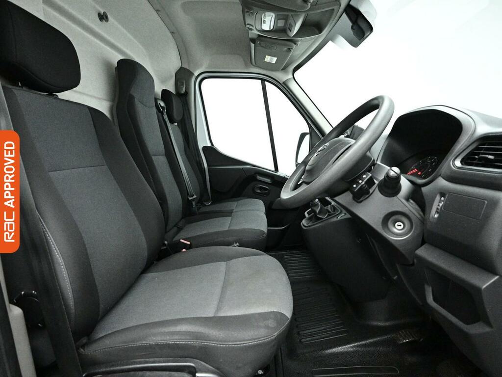 Nissan InterStar 2.3 Dci 35 Tekna Panel Van Fwd L White #2