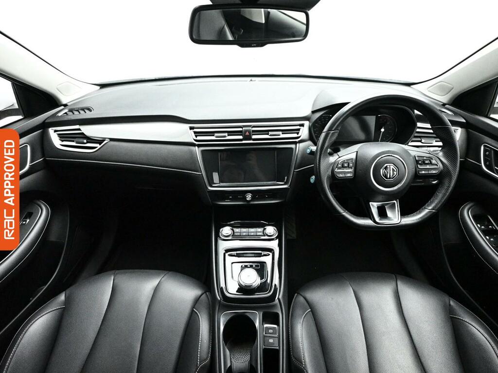 MG MG5 61.1Kwh Exclusive Long Range Estate A White #2