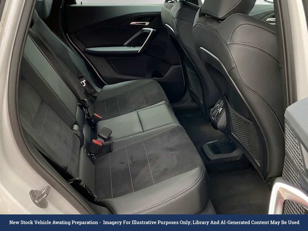 BMW iX1 30 66.5Kwh M Sport Suv Xdrive 1 White #4