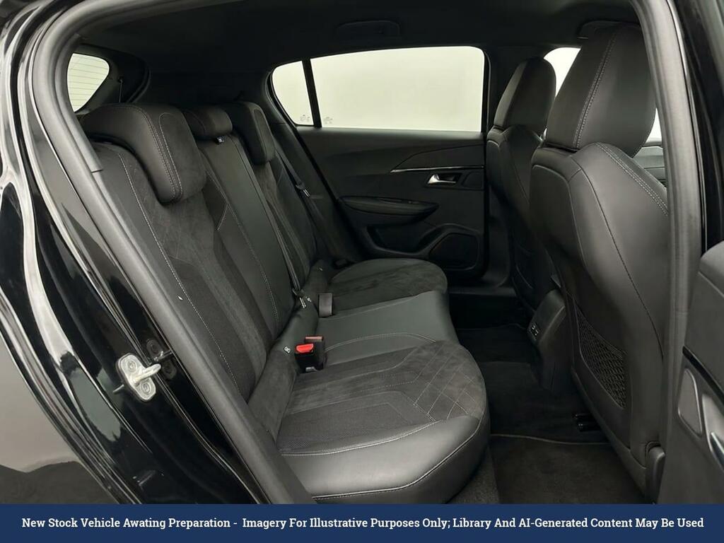 Peugeot e-2008 50Kwh Gt Premium Suv 7Kw Charge Black #3