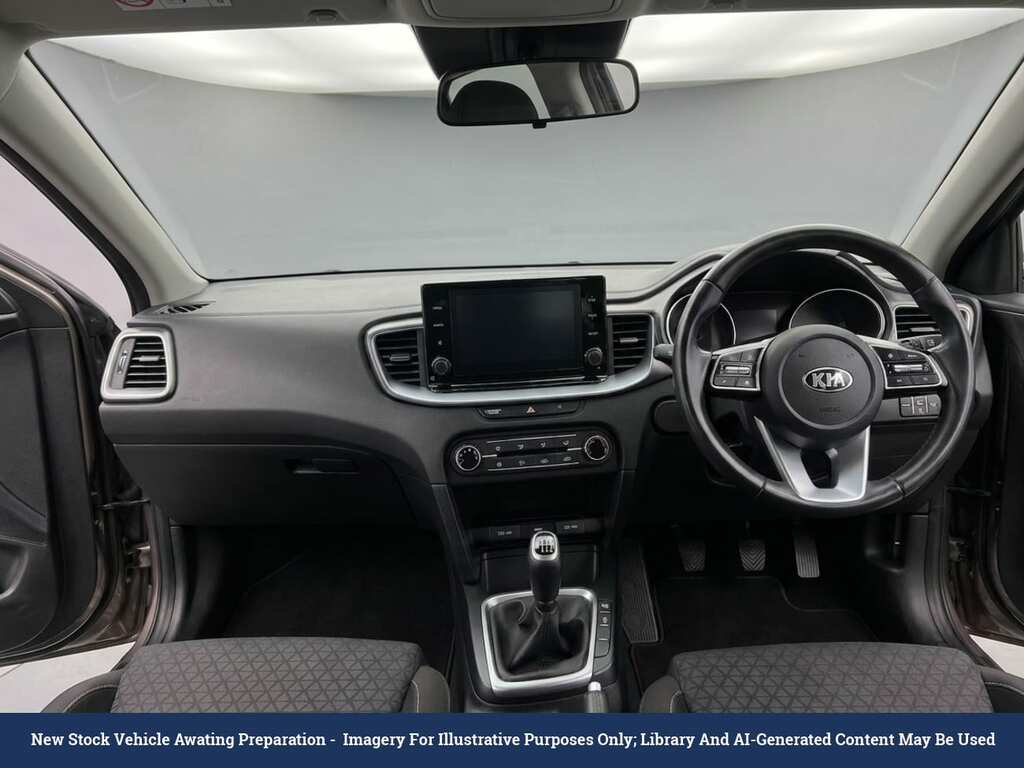 Kia Ceed 1.6 Crdi Mhev 2 Hatchback Hybrid Brown #5