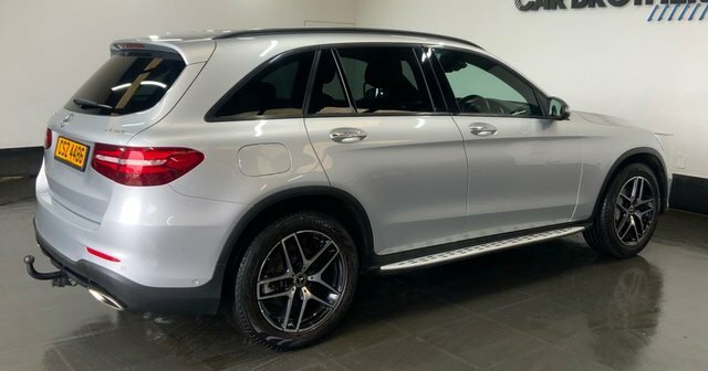 Mercedes-Benz GLC Class 2.0 Glc250 Amg Line Premium Suv G-tro CSZ4486 Silver #3