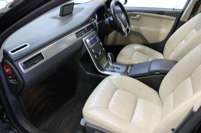 Volvo V70  Grey #32