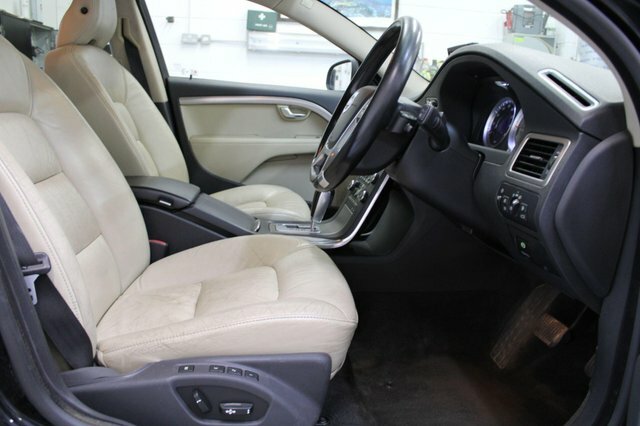 Volvo V70  Grey #48