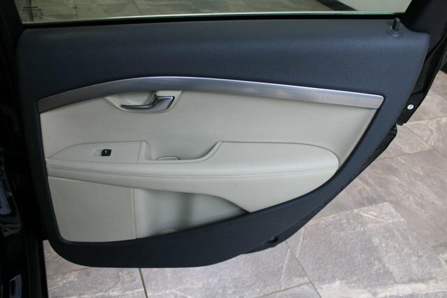 Volvo V70  Grey #43