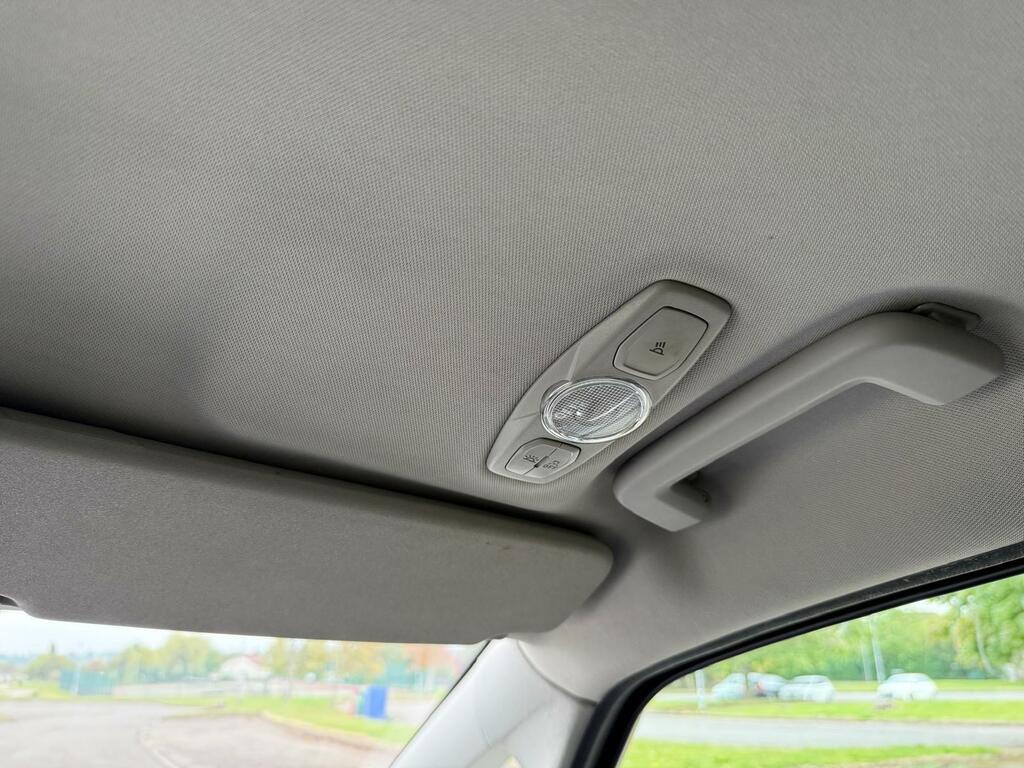 Ford S-Max Mpv White #48