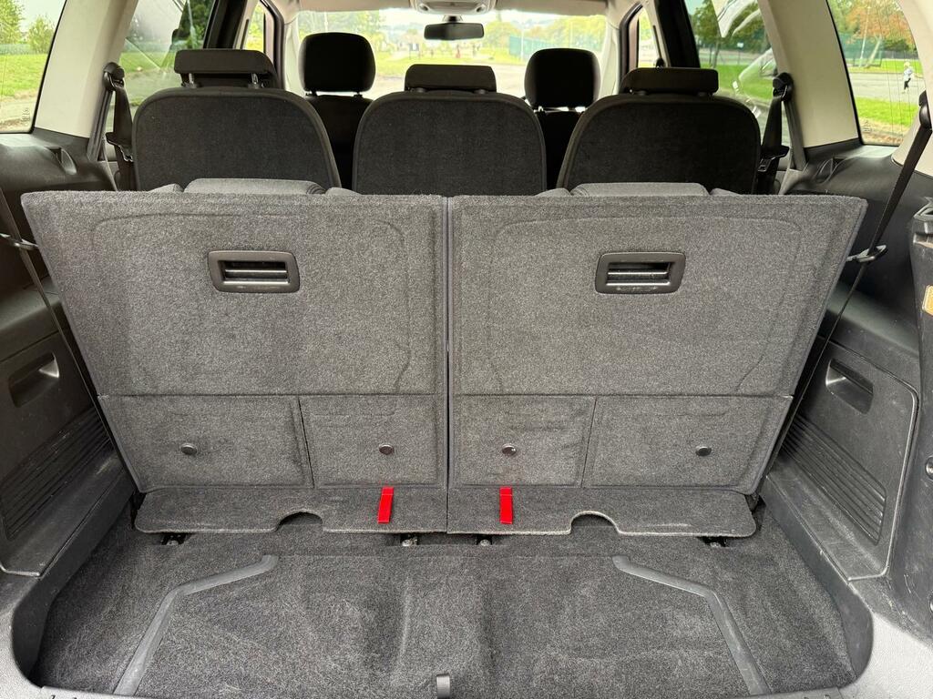 Ford S-Max Mpv White #54