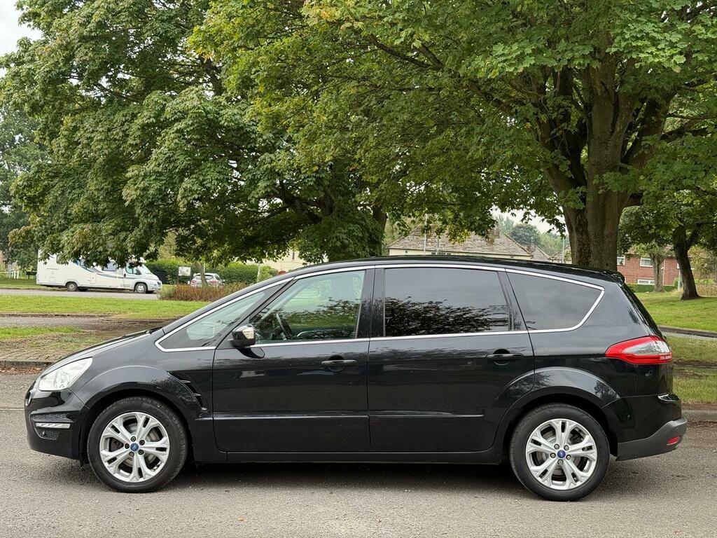 Ford S-Max Titanium Black #5