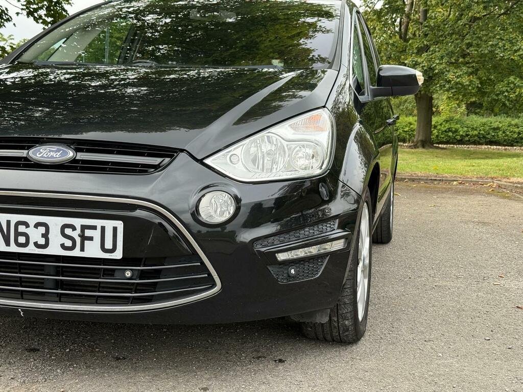 Ford S-Max Mpv White #17