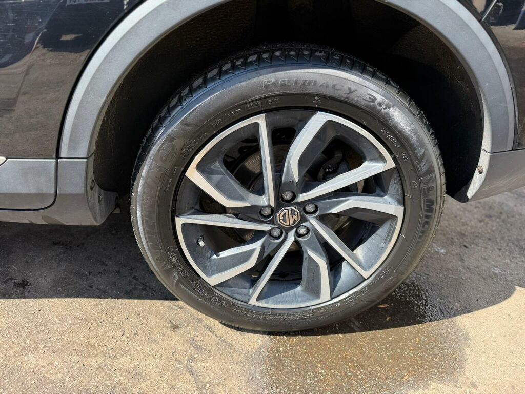 MG ZS 1.5 Vti-tech Exclusive Silver #41