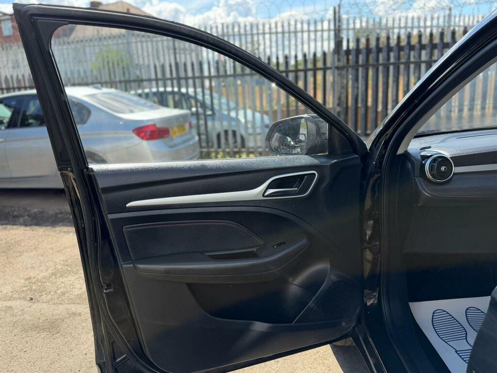 MG ZS 1.5 Vti-tech Exclusive Silver #39