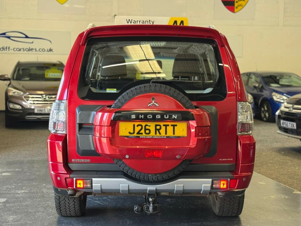 Mitsubishi Shogun 3.2 Di-dc Elegance Red #6