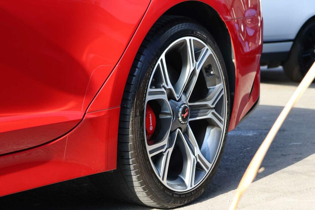 Kia Stinger Gt S Red #29