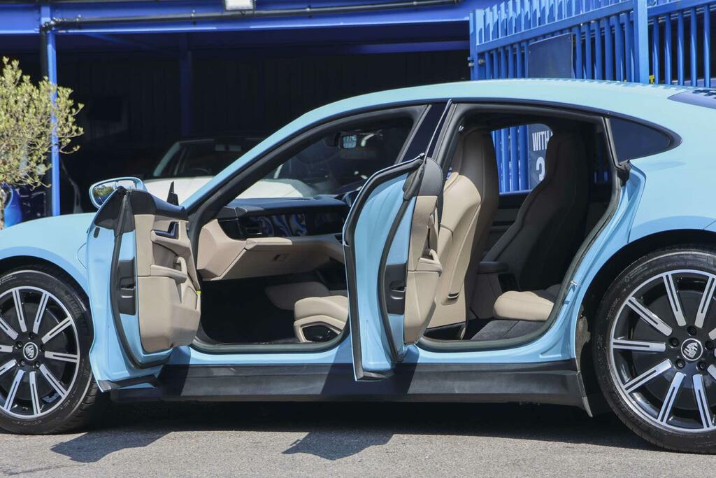 Porsche Taycan Performance 79.2Kwh Rwd 11Kw Charger Blue #6