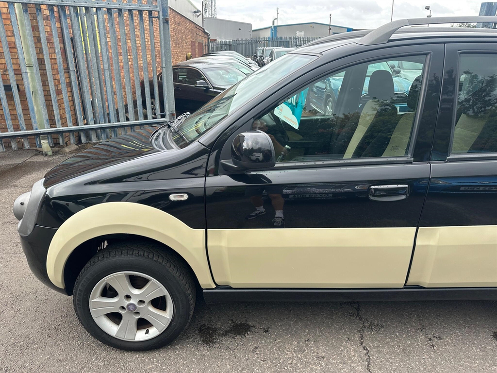 Fiat Panda Active Yellow #8