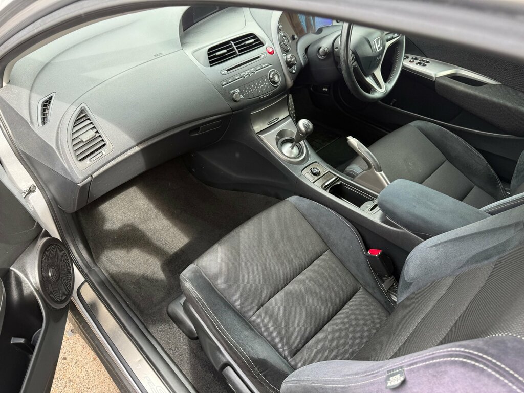 Honda Civic I-vtec Si Black #7