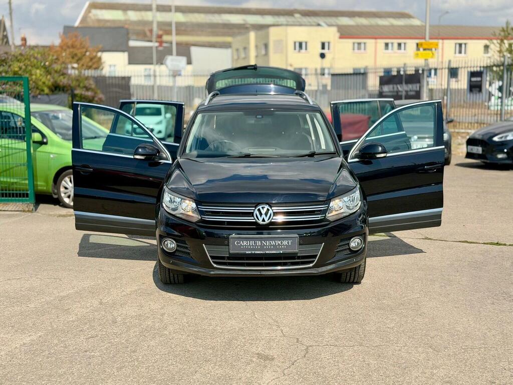 Volkswagen Tiguan 2.0 Tdi Bluemotion Tech Se 2Wd Euro 5 Ss Black #2