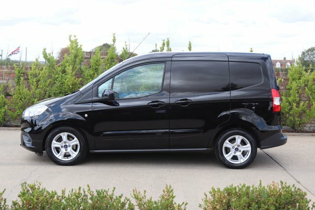 Ford Transit Courier Mpv Black #6