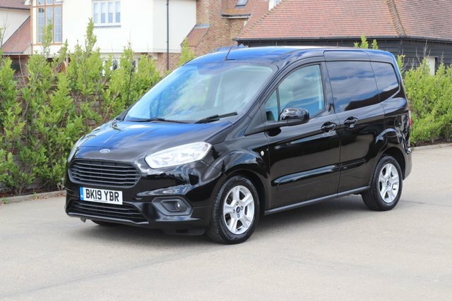 Ford Transit Courier Mpv Black #3