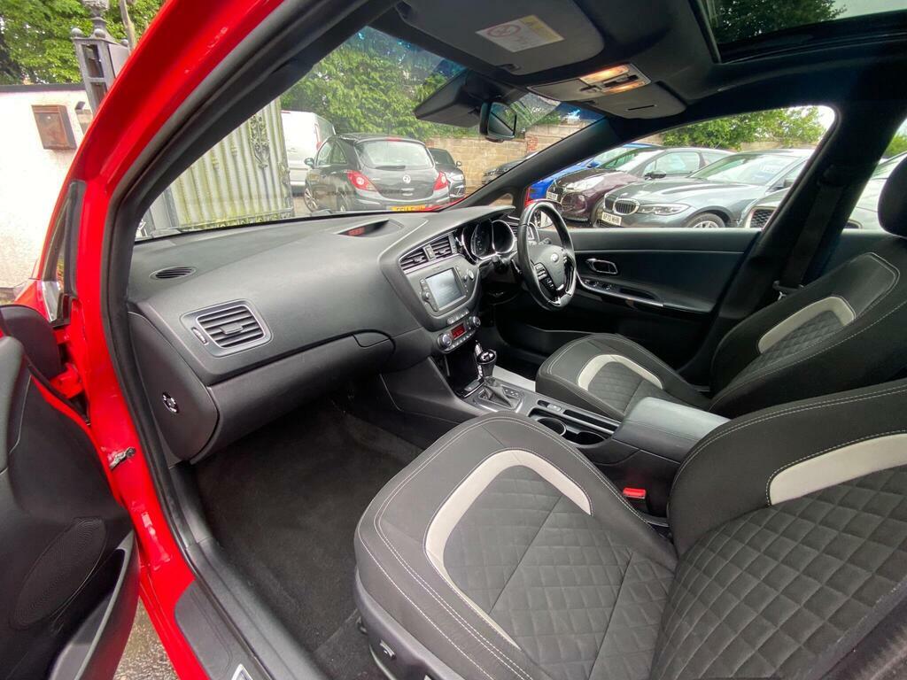 Kia Ceed  Silver #15
