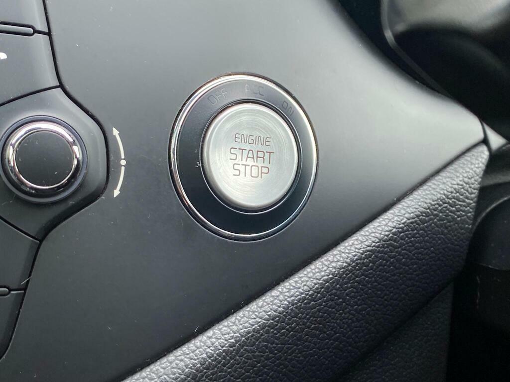 Kia Ceed  Silver #25